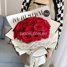 Valentine Hand Bouquet 08 Valentine Hand Bouquet 08
