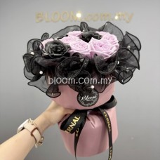 Valentine Hand Bouquet 09