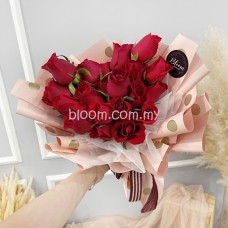 Valentine Hand Bouquet 10