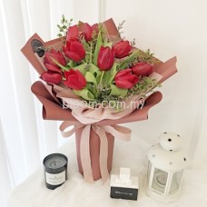 Valentine Hand Bouquet 13 (10 stalks white tulips)