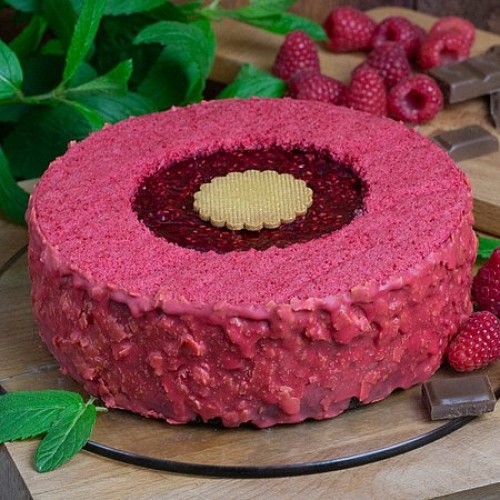Chocolate Cake with raspberry