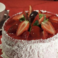Strawberry cake (Large)