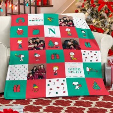 PEANUTS Holiday Quilt Pattern Photo Plush Blanket