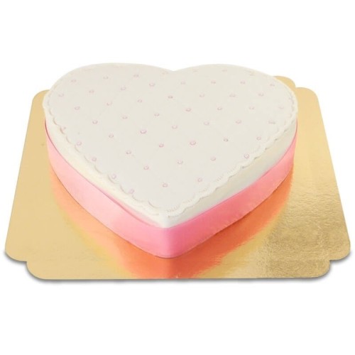 Heart Shaped Birthday Cake (Medium ((25 × 24 cm) 10 shares))