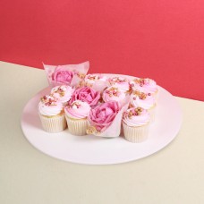 Some Cupcakes For Mum As A Gift (9 Pieces)