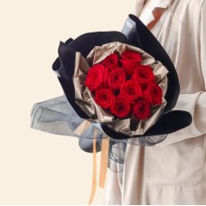 Classic Red - 33 Stalks of Roses