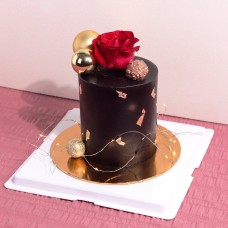 Elegant Dark Valentine's Theme Cake 4 inch