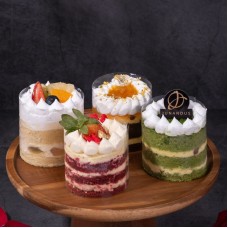 Four Seasons with You Mini Cake