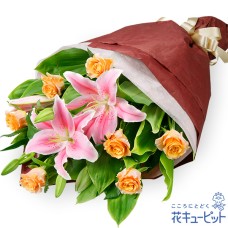 Bouquet of lilies and roses