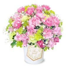 Soft Arrangement Of Sweet Pea