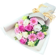 Natural bouquet of gerberas and roses