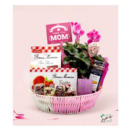 BONNE FETE MAMAN Chocolate Gift Basket