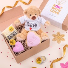 Hug Me Pamper Box