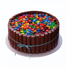 KitKat Cake
