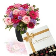 Luxury Bouquet And Butlers Chocs (Standard)