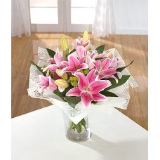 Sumptuous Lily Hand-tied - (Deluxe)