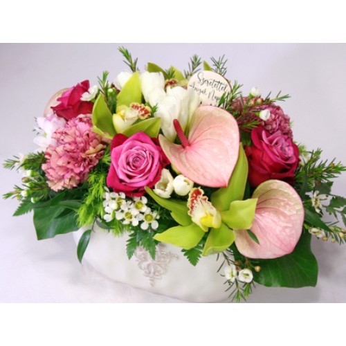 For mother! - flower pot with orchids and roses, in a decorative ceramic bowl