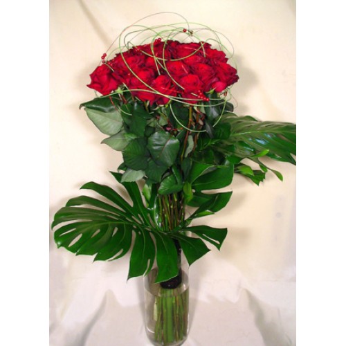 Gotta love!!! - Red rose bouquet (Medium)