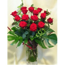 Bouquet of red roses - sending flowers (Small)