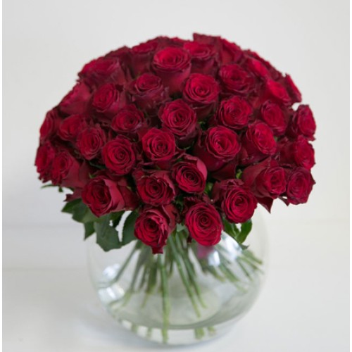 Red roses in a round bouquet - 50 cm (Small)