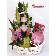 Sweet flower basket