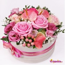 Pink velvet - pink flower box (Medium)