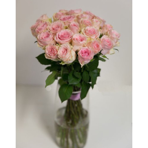 Pink roses in a round bouquet of 60 cm roses (Small)
