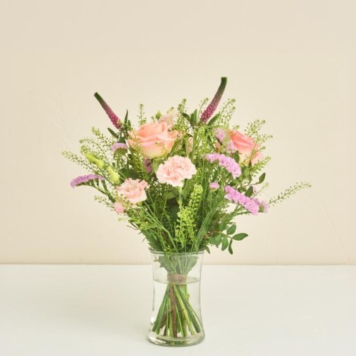 The florist's creative bouquet in shades of pink (Small)