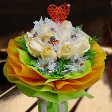12 Champagne Roses With Crystal