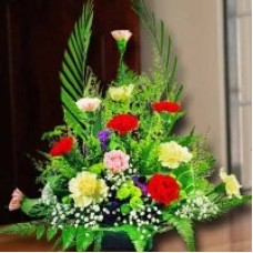 12 Mixed Carnation Table arrangement
