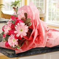 Hot Pink Roses And  Pink Gerbera Hand Bouquet