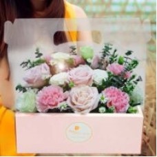 5 Roses & 5 Carnation With White Eustoma Flowers in Hand Carry Gift Box