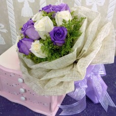 12 Roses  6 Purple 6 White Handbouquet