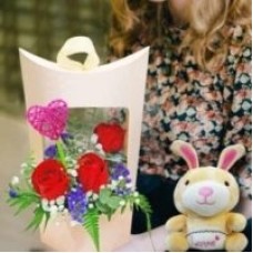 16cm Bunny & 3 Red Roses Arrangement
