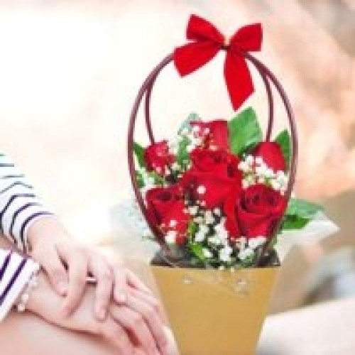 Valentine's Roses in Paper Bag Flower Box with Handle