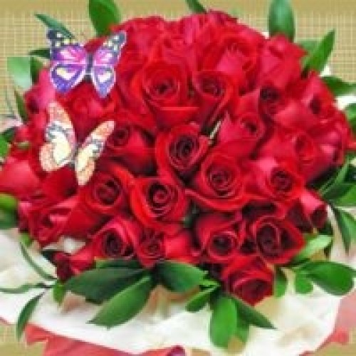 50 Red Roses Hand Bouquet With Butterfly