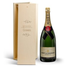 Personalised Champagne Gift - MoÃ«t et Chandon Brut - Wooden Case