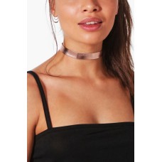 Leila Metallic Pu Choker