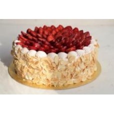 1/2 Kg Strawberry Cream Cake
