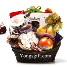 Gourmet and Fruits Indulgence