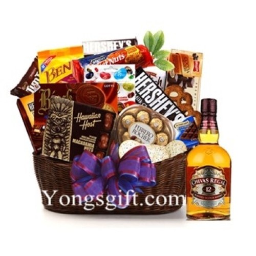 Chivas Regal Deluxe Gift Basket