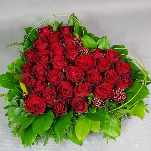 Heart of red roses with greens (Compact)