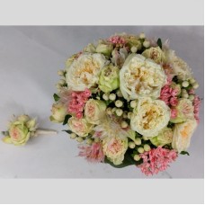 Light bridal bouquet