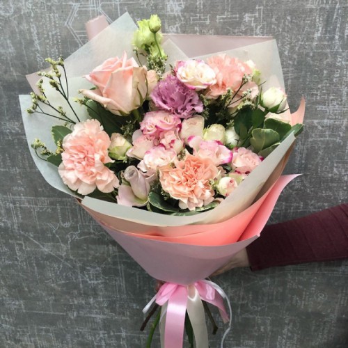 Rose & arnation Bouquet 