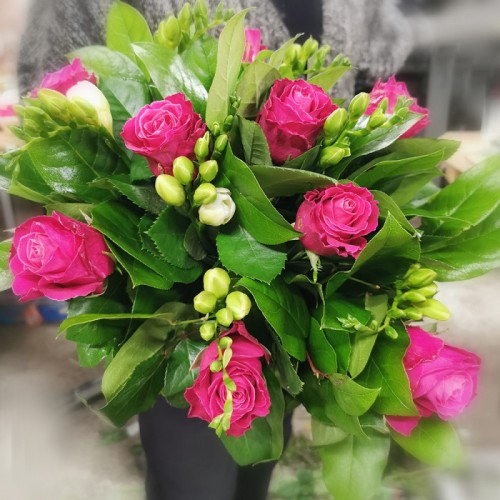 Rose & Freesia Bouquet Flamenko