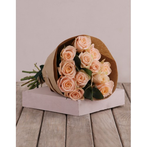 Peachy Mothers Day Bouquet (12 Roses)