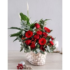 Mixed Red Basket (Red)