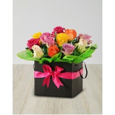 Mixed Roses In A Black Box (12 Roses)