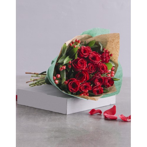 Romantic Red Rose Bouquet (12 Roses)