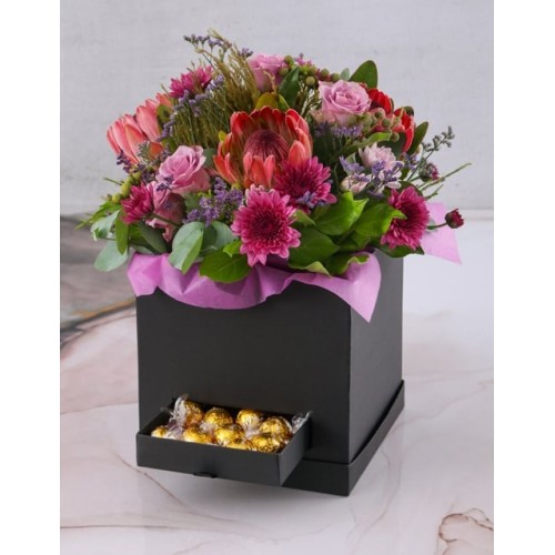 Mixed Proteas With Surprise Chocolates